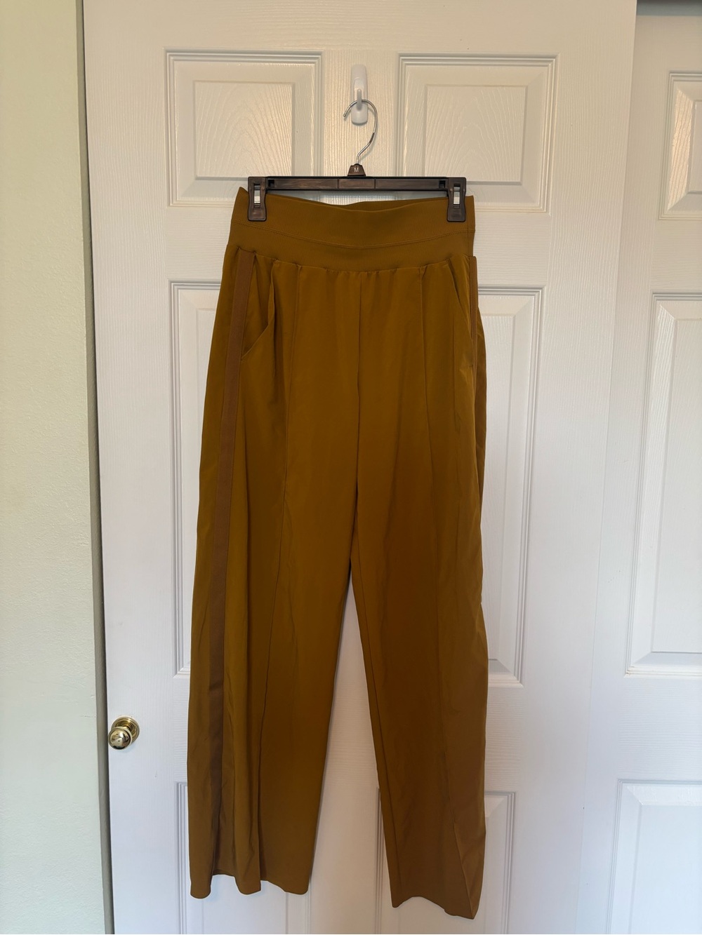 Athleta Nolita Wide Leg Pants Brass Yellow Racing Stripe Athletic Pants Size 4